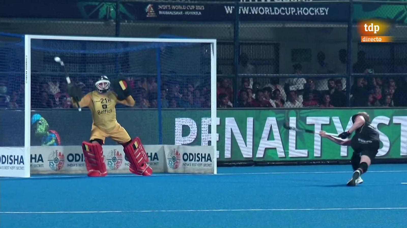 Vanasch  firma la parada del torneo en la final del Mundial de hockey