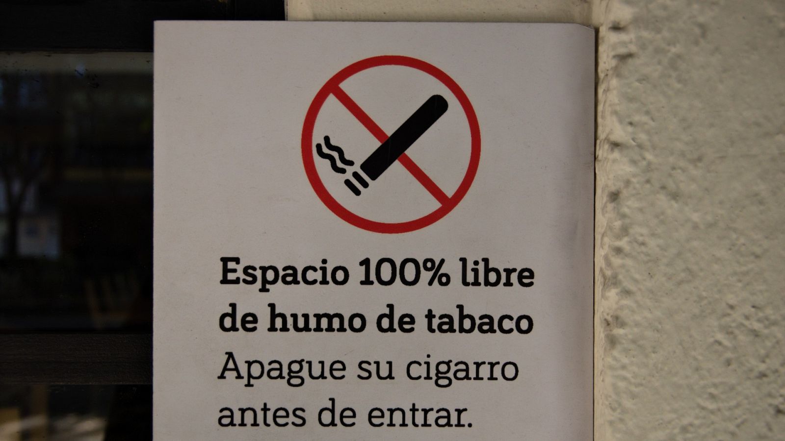 México estrena nueva ley antitabaco, una de las más estrictas del mundo