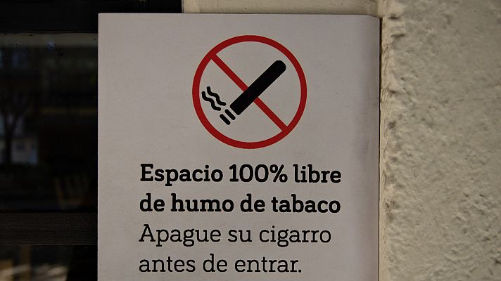 Telediario Fin de Semana - México estrena nueva ley antitabaco, una de las más estrictas del mundo