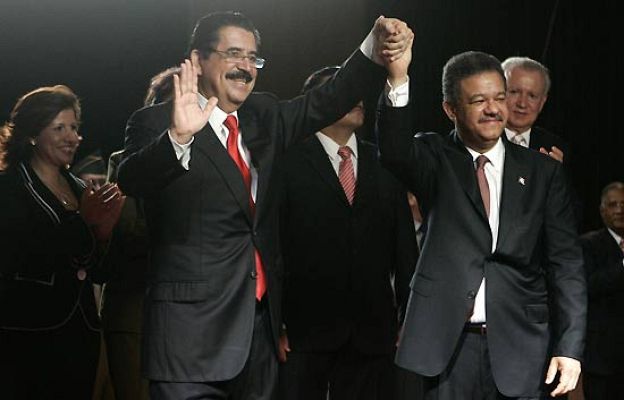  - Zelaya abandona Honduras