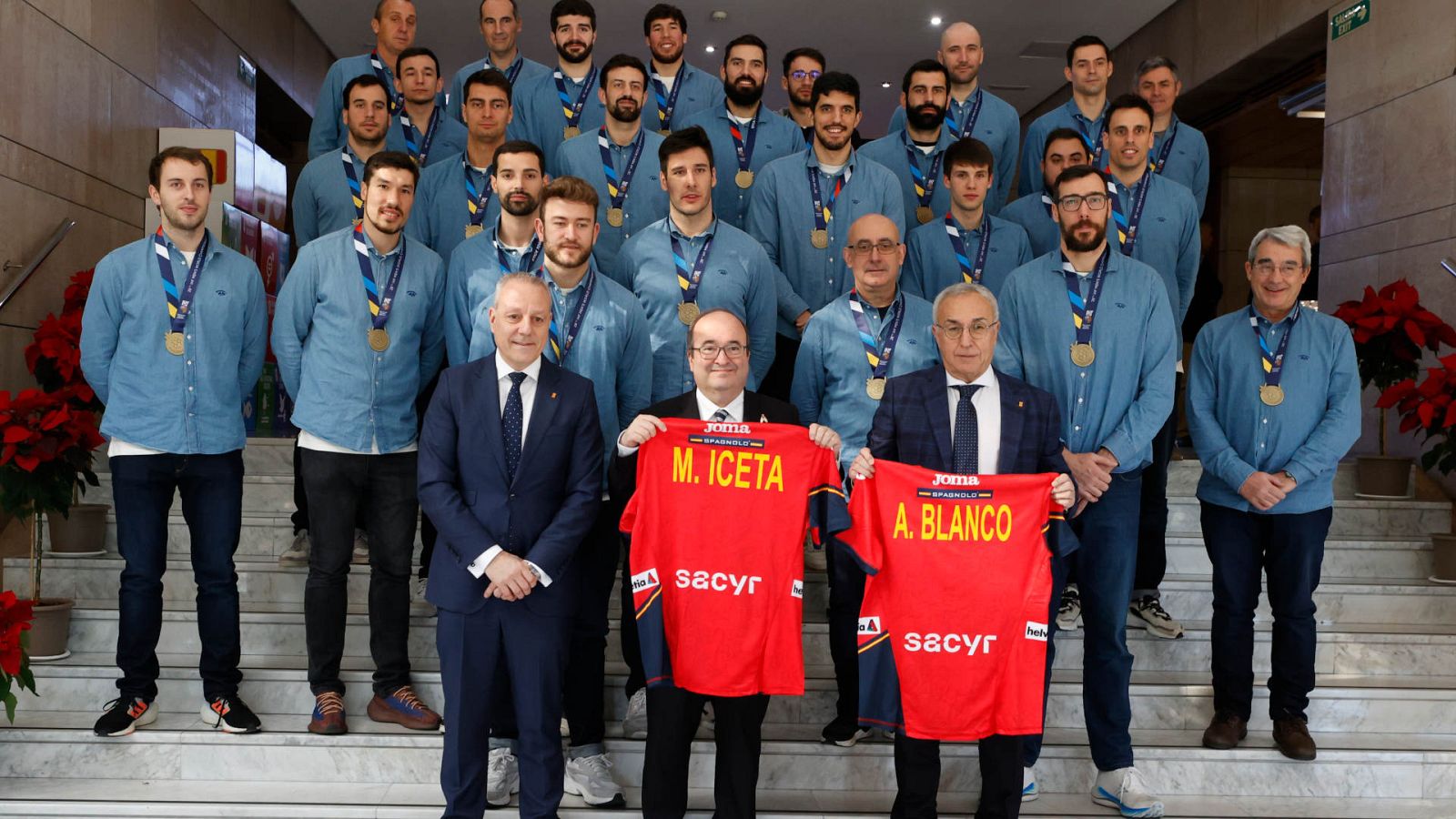 Los Hispanos piden más apoyos para el balonmano tras su enésimo éxito internacional -- Ver ahora