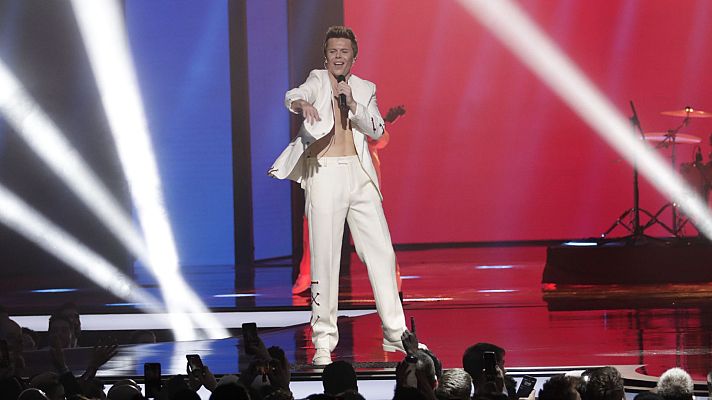 Benidorm Fest - Meler canta \"No nos moverán\" en la primera semifinal