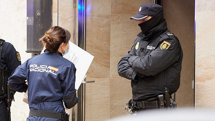 Telediario 1 - Posible asesinato machista en Cádiz