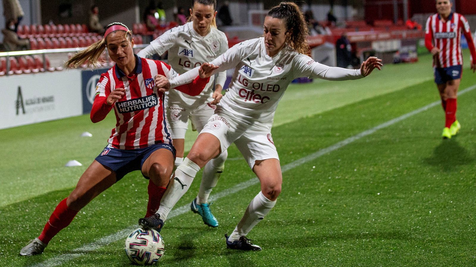 La endometriosis, una enfermedad que condiciona o frustra la carrera de algunas deportistas -- Ver ahora