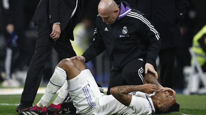 Telediario 1 - Las lesiones complican el futuro del Real Madrid