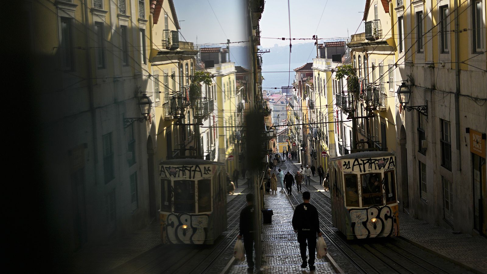 Localizan con vida a la joven portuguesa que llevaba ocho meses retenida con un hombre al que conoció jugando online