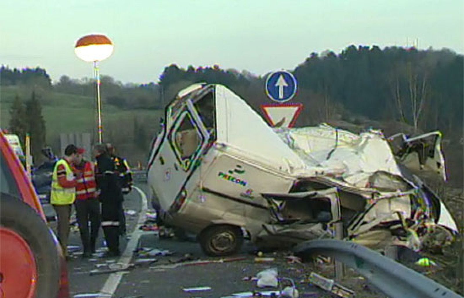 En España mueren alrederor de 400 trabajadores cada año en las carreteras | Ver