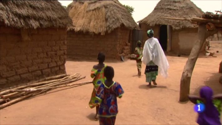 L'Informatiu - Víctimes de mutilació genital femenina es fan la reconstrucció a Barcelona