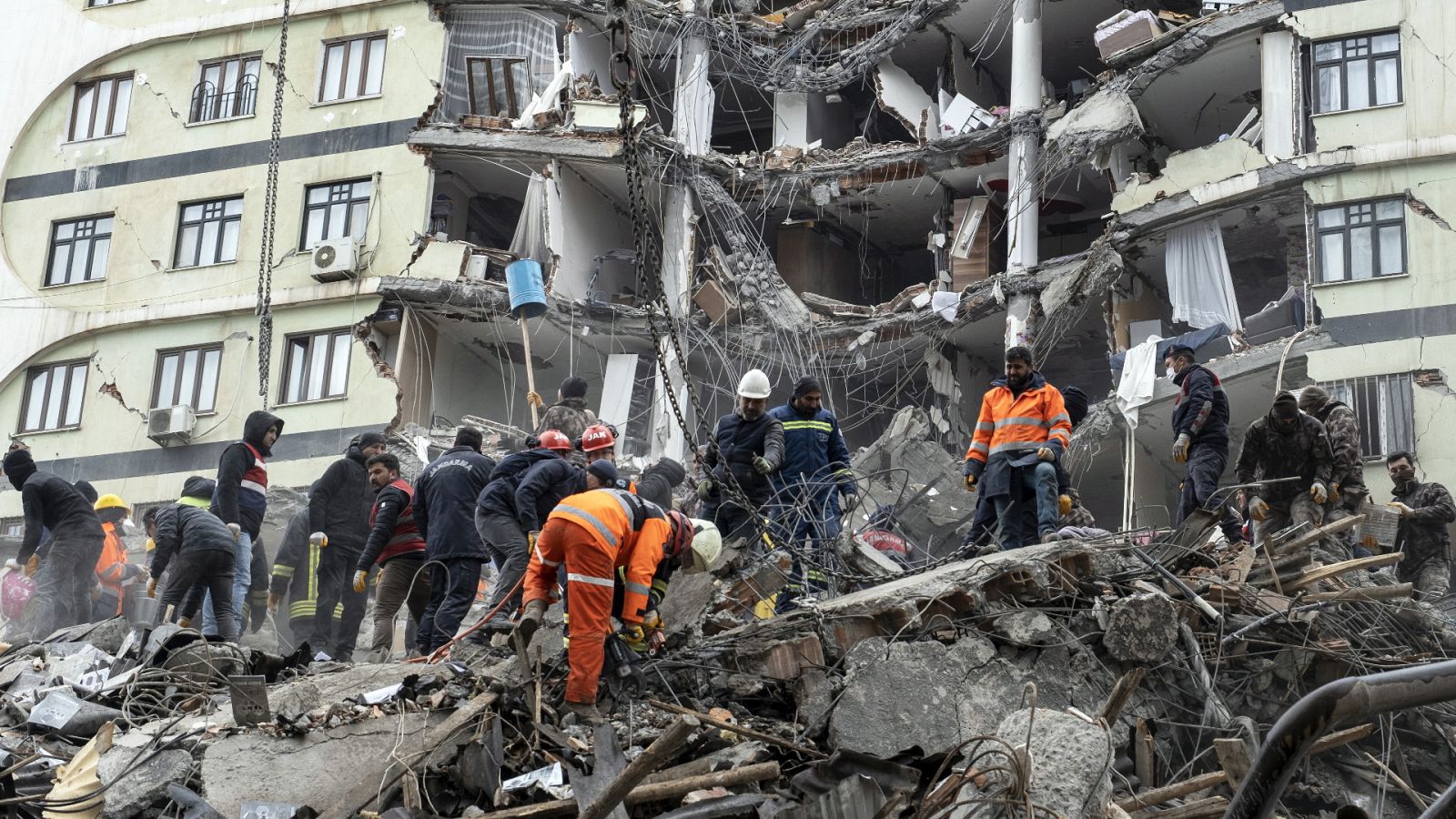 Telediario - 21 horas - 06/02/23 - Lengua de signos - ver ahora