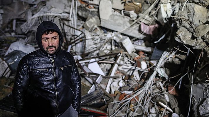 Telediario en lengua de signos - Telediario - 8 horas - 07/02/23 - Lengua de signos