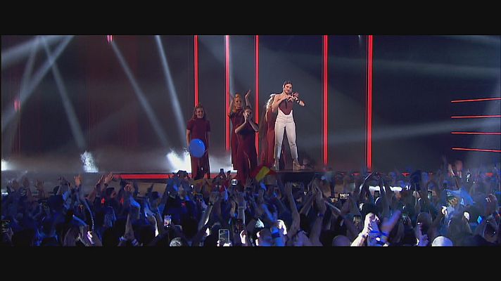 L'informatiu - Comunitat Valenciana - L'Altet y Elche vibran con la victoria de Blanca Paloma