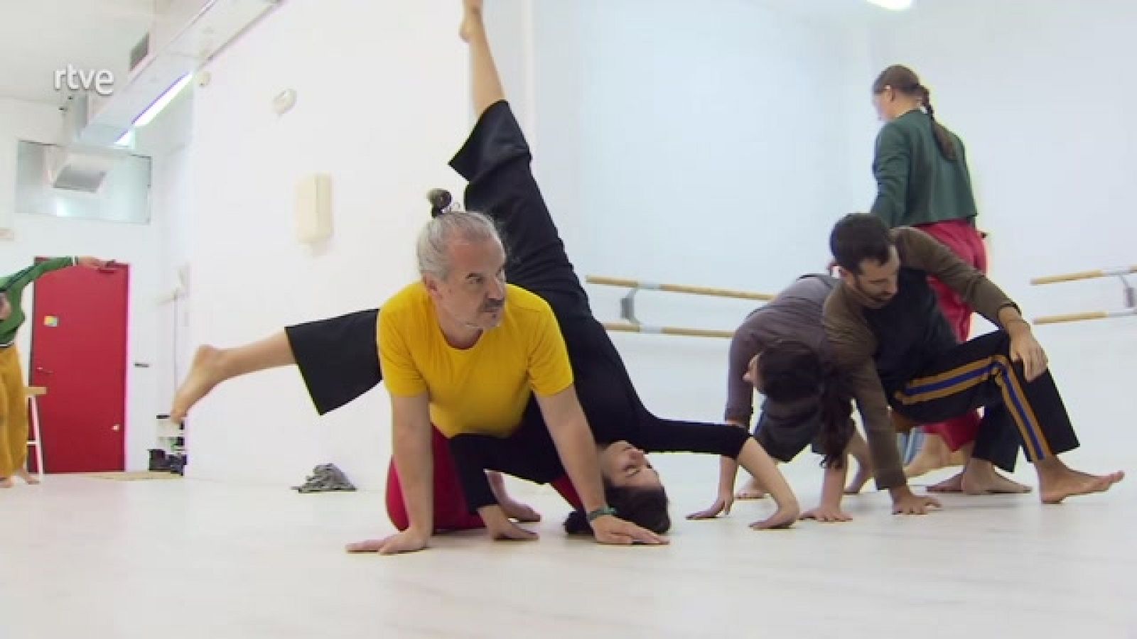 la aventura del saber Un camino de conocimiento. Danza Contact Improvisación