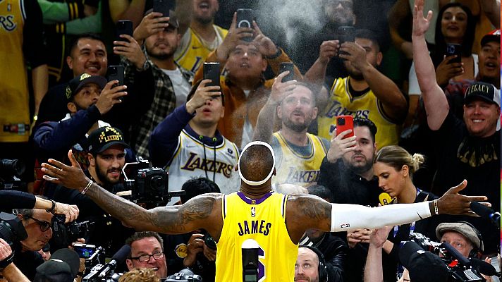 Telediario 1 - 70.000 doláres por una entrada: La reventa se disparó para ver el récord de LeBron James