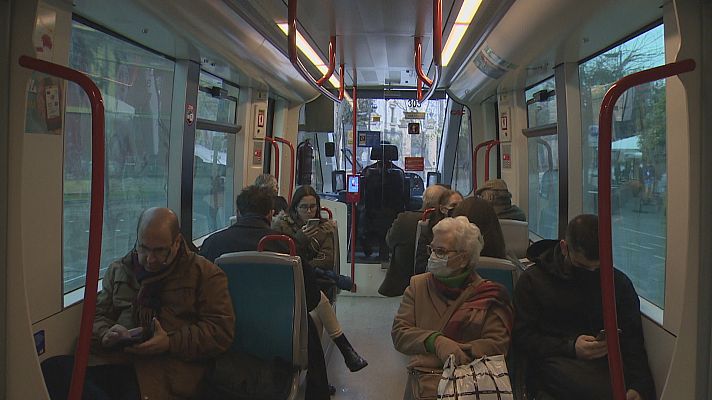 Noticias Andalucía - Sin mascarillas en el transporte público