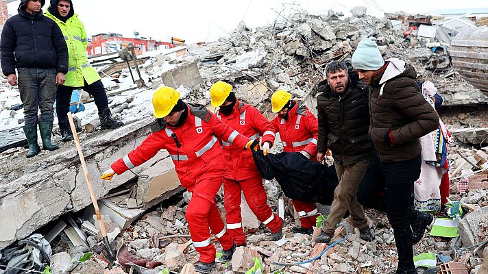 La hora de La 1 - Terremoto: horas críticas para encontrar vida