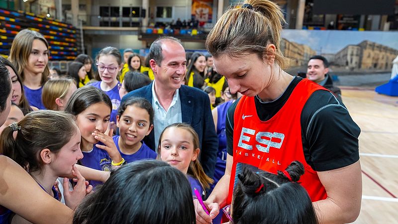 Laura Gil, a TVE: "Es un regalo volver a la selección" | Ver