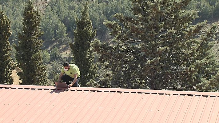 L'informatiu - Comunitat Valenciana - La brecha digital dificulta el acceso a los servicios básicos en las zonas menos habitadas