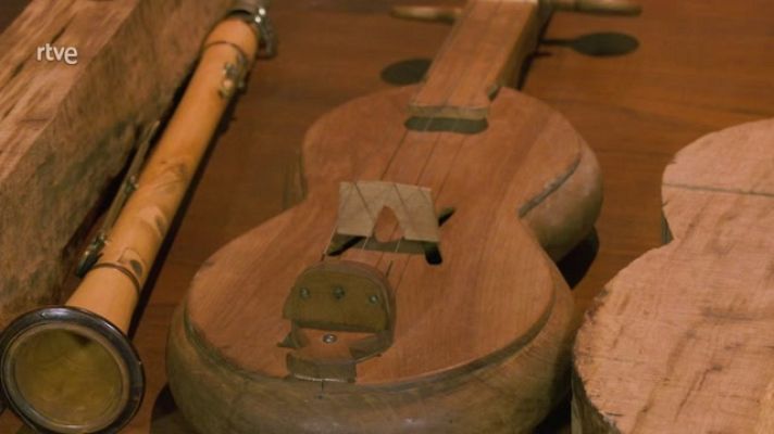 Aquí la Tierra - Instrumentos hechos con madera de roble