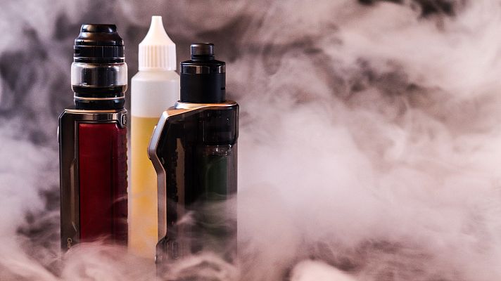 Telediario 1 - El daño de los vapers desechables, más allá del sanitario