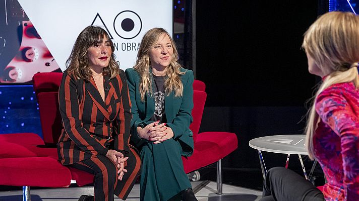 Atención obras - Candela Peña y Pilar Castro