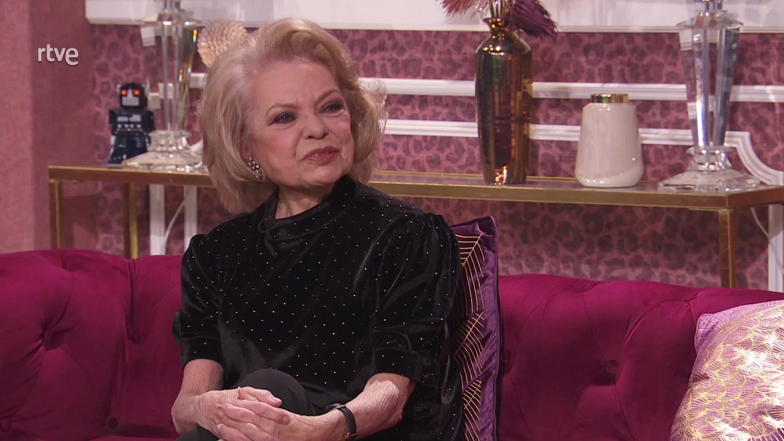 Cine de barrio - Donde hay patrón... (presentación) - ver ahora