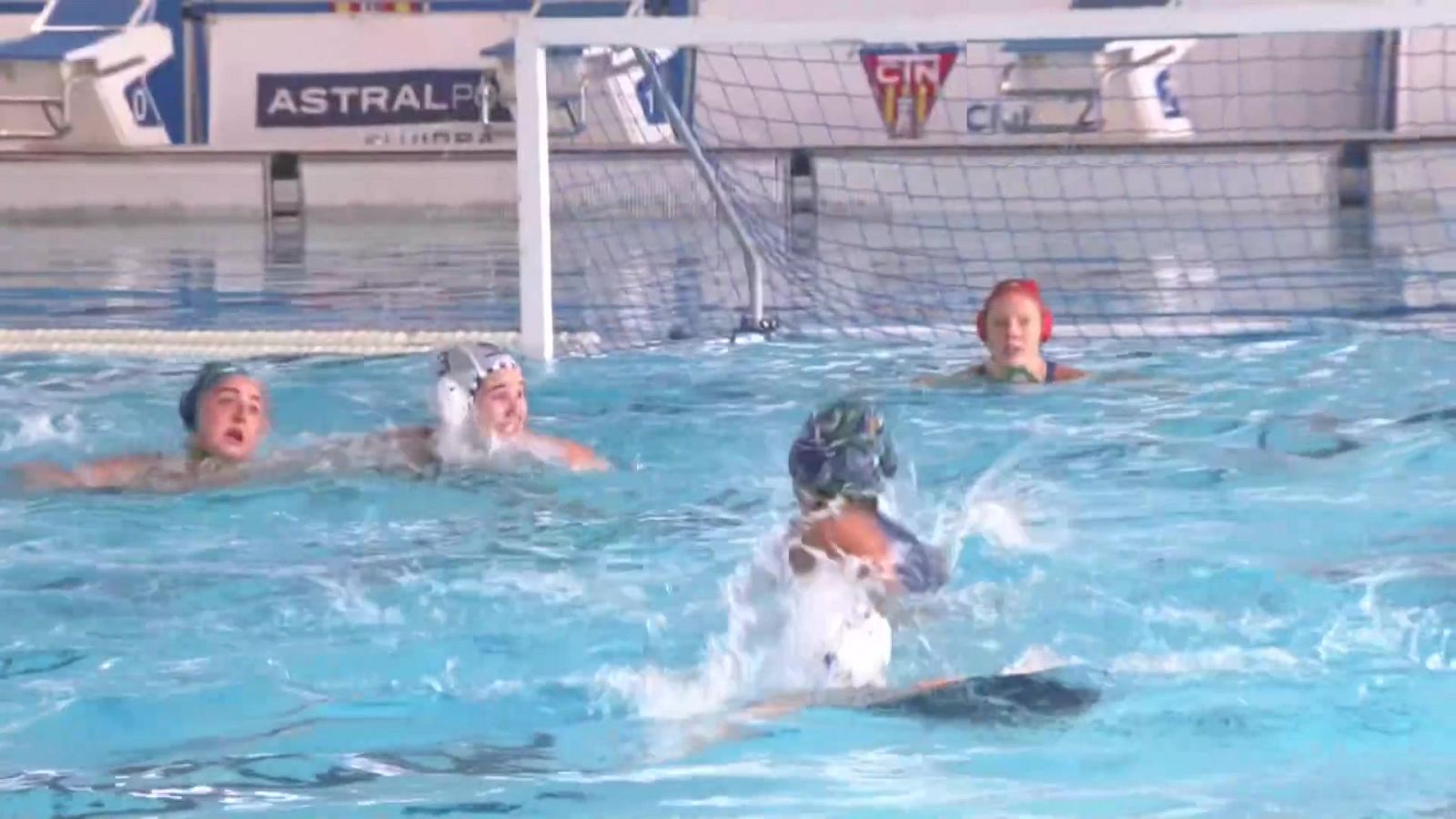 Waterpolo - Copa de la Reina. 1ª Semifinal: Sabadell - Mediterrani - ver ahora