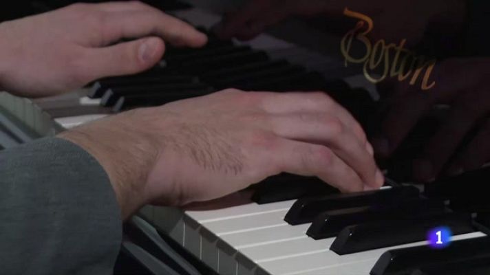 Telediario Fin de Semana - Martín García García, uno de los pianistas españoles con más proyección internacional