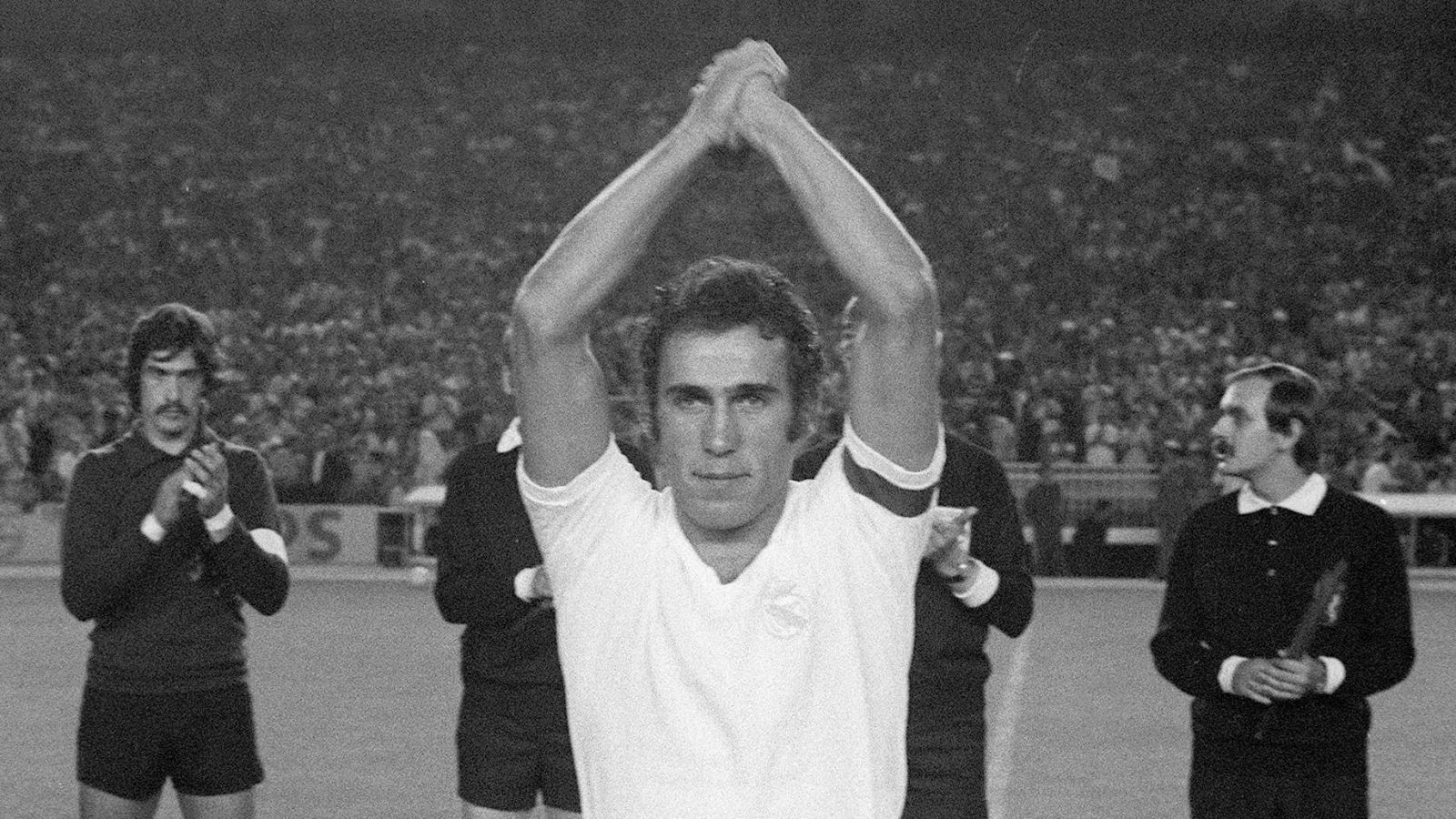 Así fue el homenaje a Amancio Amaro cuando aún estaba en activo - Archivo TVE | Ver