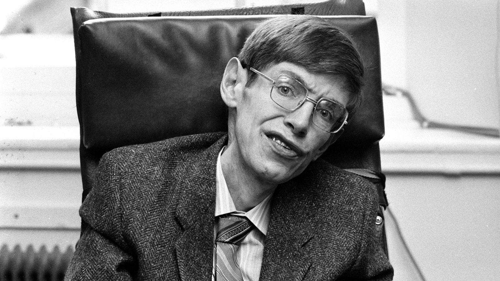 Somos documentales - Hawking: Más allá de la ciencia - ver ahora