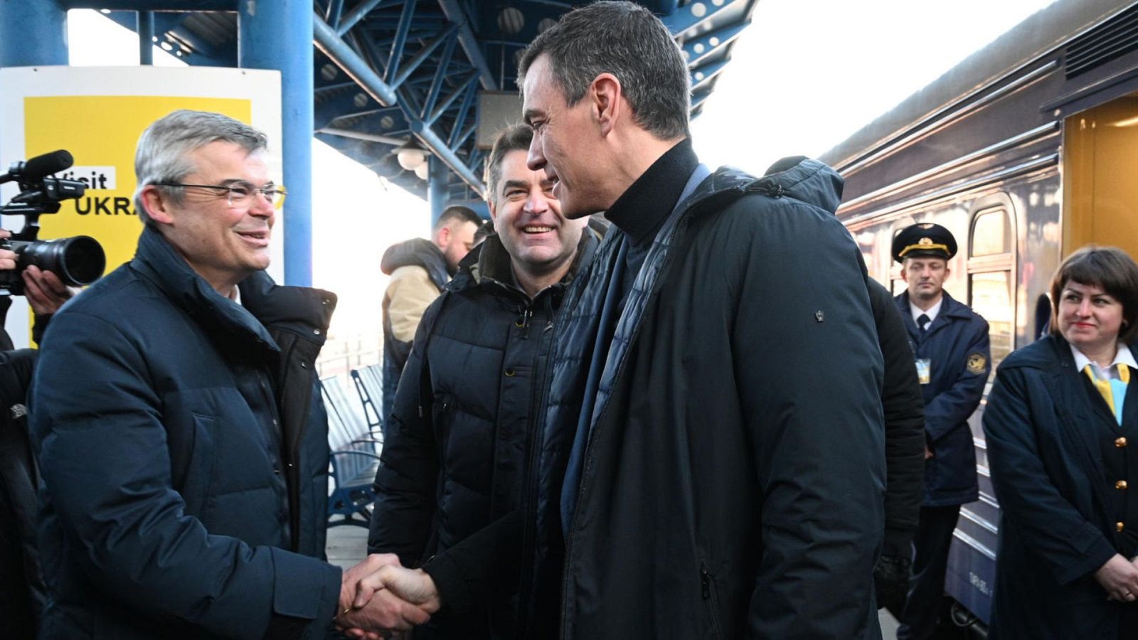 Sánchez visita Ucrania, los escenarios de la guerra a 24 horas del primer año de la invasión rusa - Ver ahora