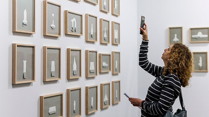 Telediario 1 - Se reduce la presencia de mujeres que exponen en Arco, la feria del arte contemporáneo