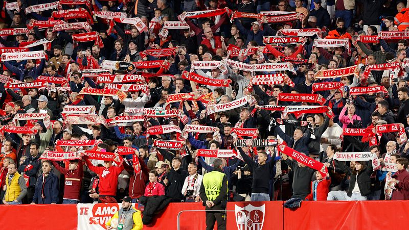 El sevillismo vuelve a Eindhoven, donde comenzó su idilio con la Europa League - ver ahora