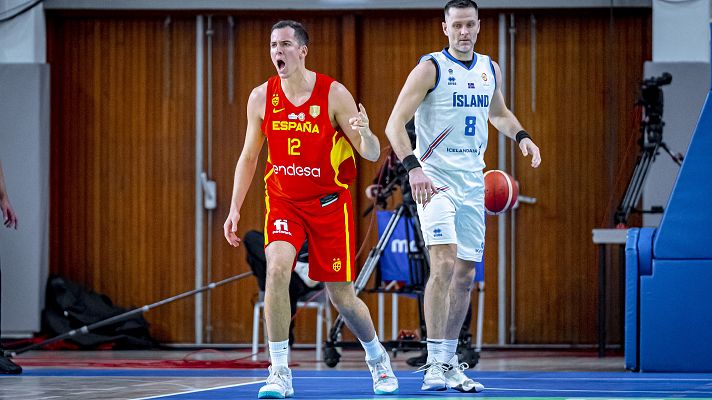 Telediario Matinal - España gana a Islandia y sigue líder