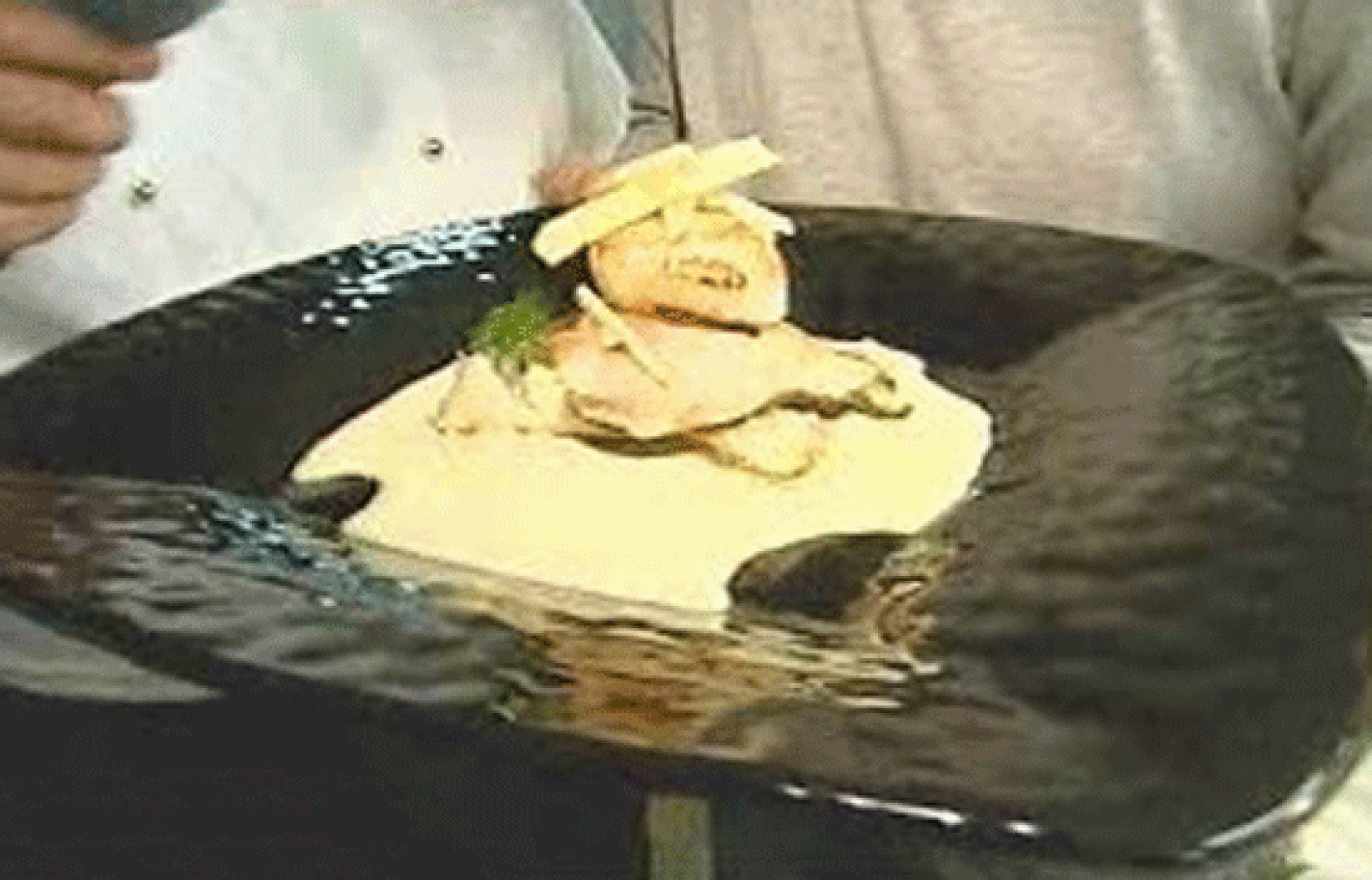 España Directo - Rodaballo en sopa de queso - RTVE Cocina | Ver