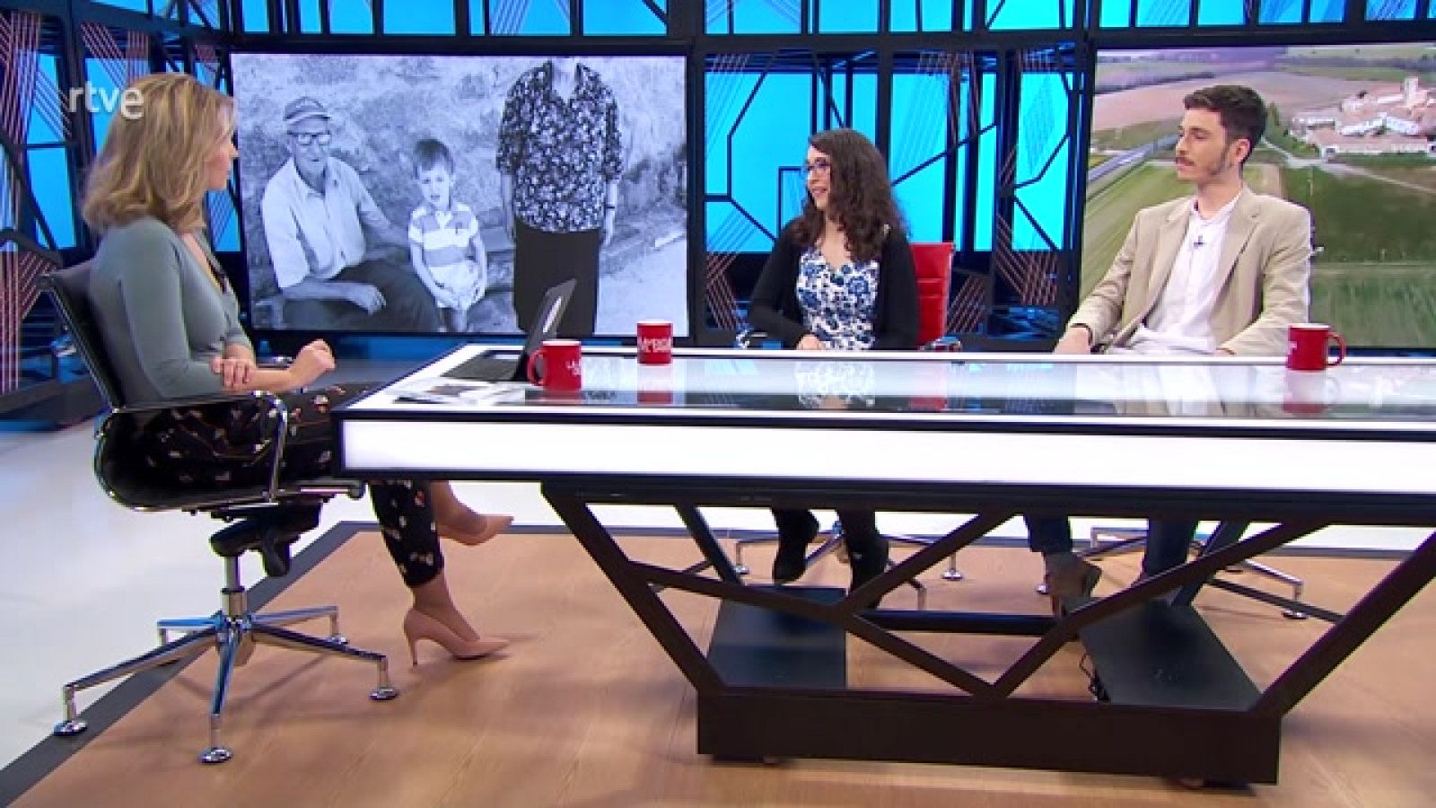 `Como dicen en mi pueblo. El habla de los pueblos españoles¿