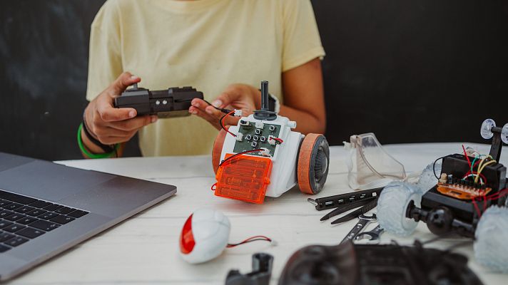 Telediario 2 - Kit digital: 3.000 millones de euros más para digitalizar empresas