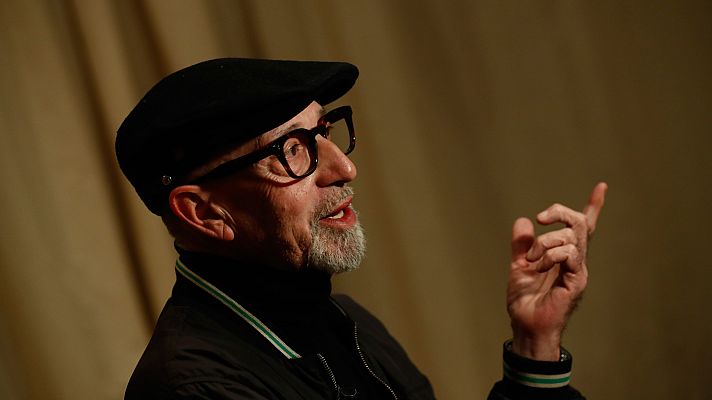 Flash Moda Monográficos - Alvarado: 40 años de alta/baja cultura/costura