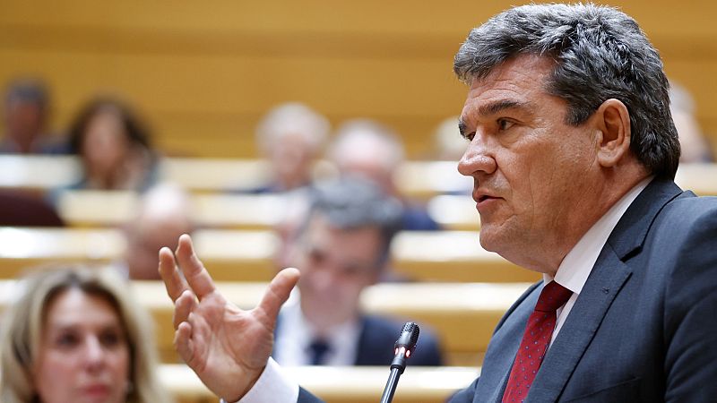 Escrivá, sobre Ferrovial: "La codicia es mala consejera"