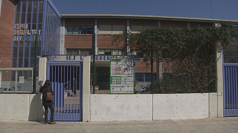 Preocupación por los 15 alumnos con conducta suicida o autolesiva del IES La Morería de Mislata