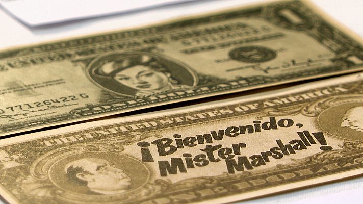 L'informatiu - Comunitat Valenciana - Cultura compra a la família Berlanga documentació personal i familiar, cartes i objectes