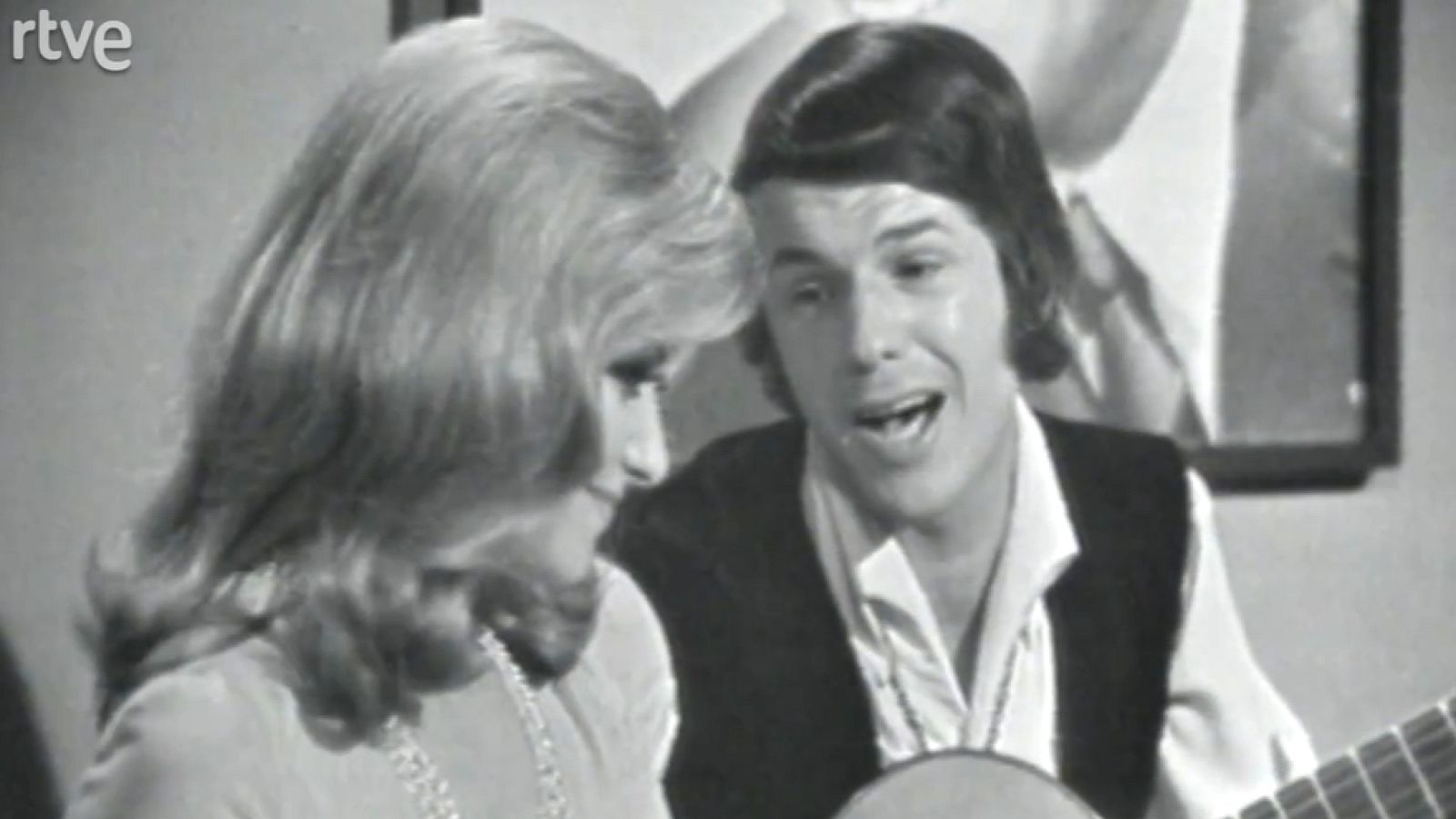 Esta noche con - Adamo