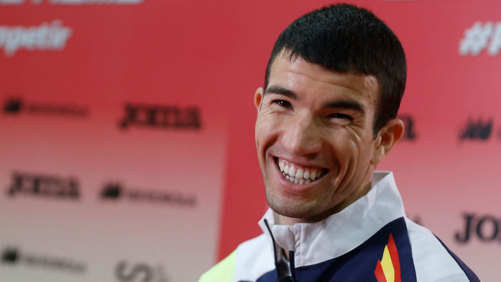 Adel Mechaal, en el Europeo de pista cubierta: "El objetivo es el oro ¿Por qué no ganar a Ingebrigtsen?" -- Ver ahora