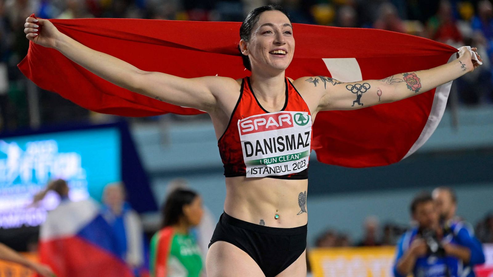 Danismaz sorprende en el triple salto y da una gran alegría a Turquía en su Europeo de atletismo en pista cubierta -- Ver ahora