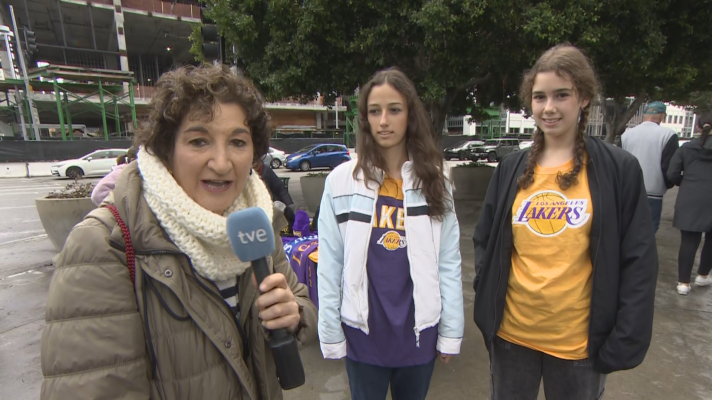 Baloncesto en RTVE - #Gasol16 la afición de los Lakers elogia a Pau Gasol