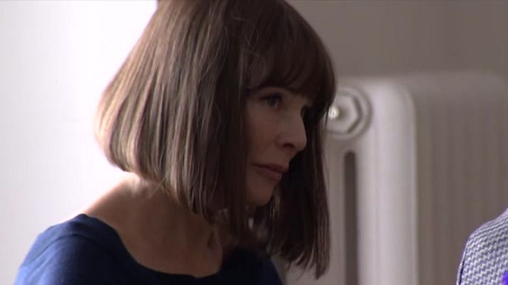 Telediario 1 - Belen Rueda intrepreta a una mujer en crisis en 'Caída libre'