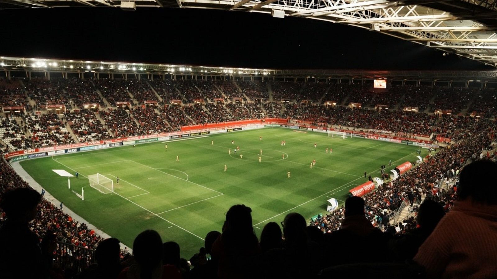 Récord de asistencia en 1RFEF: 27.831 espectadores en el Real Murcia-Barça B