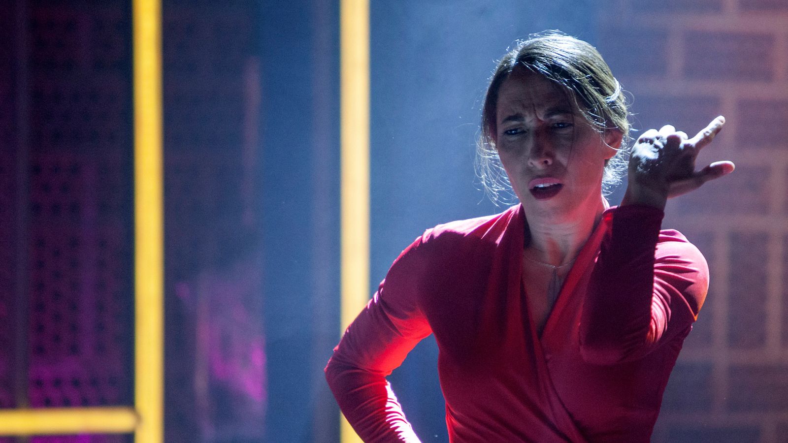 Culturas 2 - La bailaora Ana Morales baila 'En la cuerda floja' - Culturas 2 | Ver