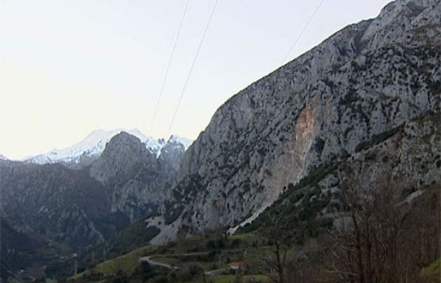  - El pueblo de Caldas aislado