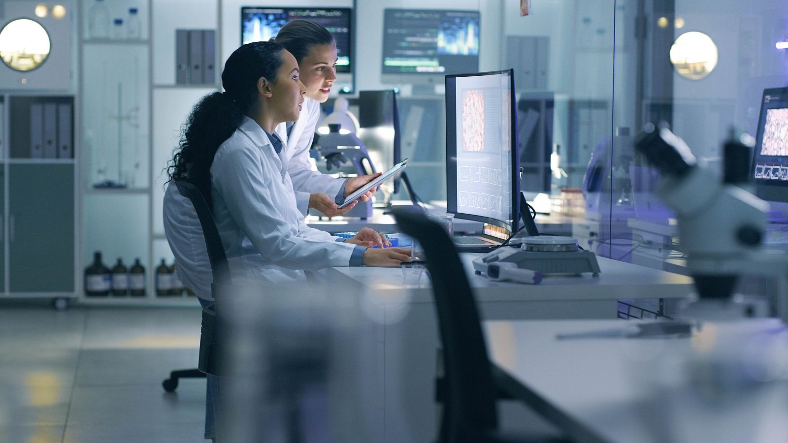 Las vacunas españolas contra la COVID, en punto muerto | Ver