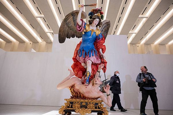 Telediario 2 - Patrimonio restaura la obra de Luisa Roldán y la expondrá en la Galería de las Colecciones Reales